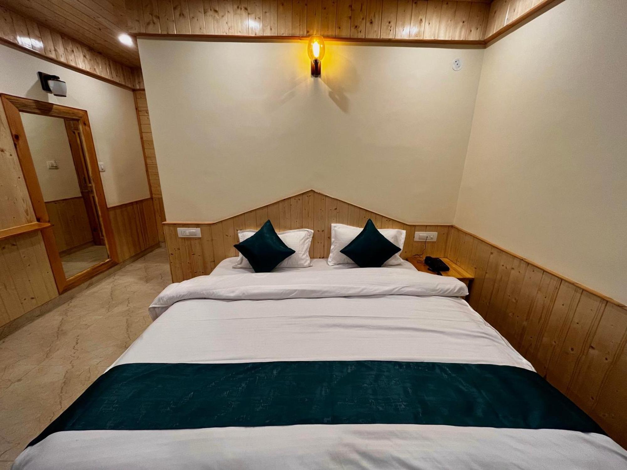 Hotel Mid Orchard Kasol L River Side -Pure Veg Hotel Exterior foto