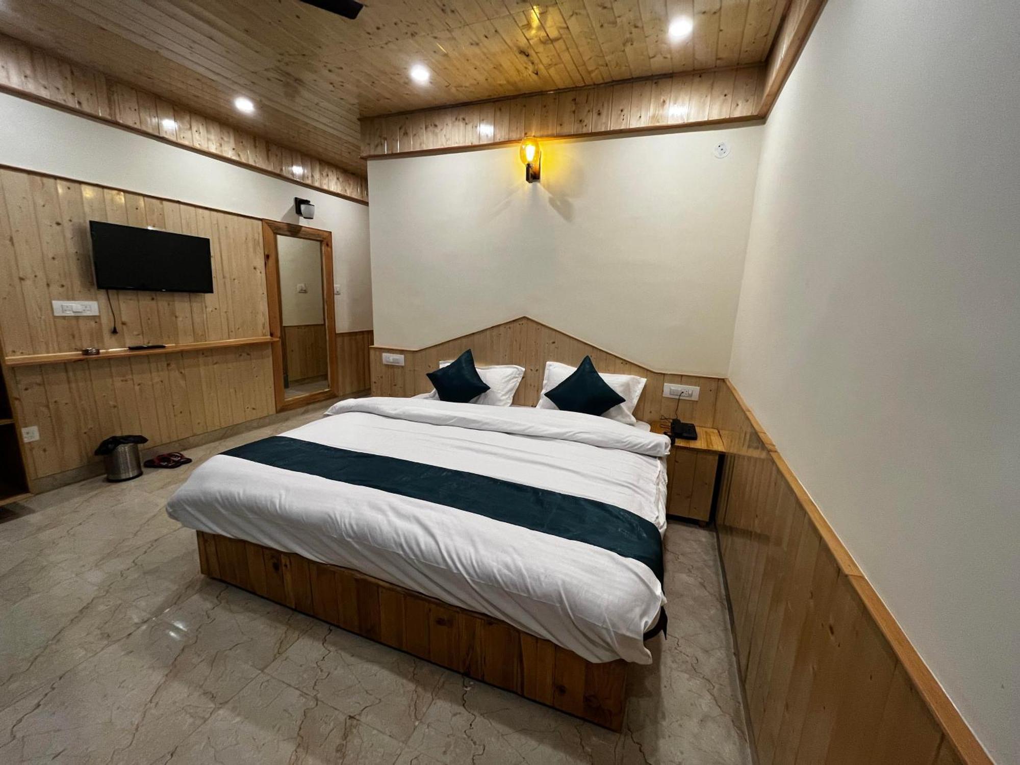 Hotel Mid Orchard Kasol L River Side -Pure Veg Hotel Exterior foto
